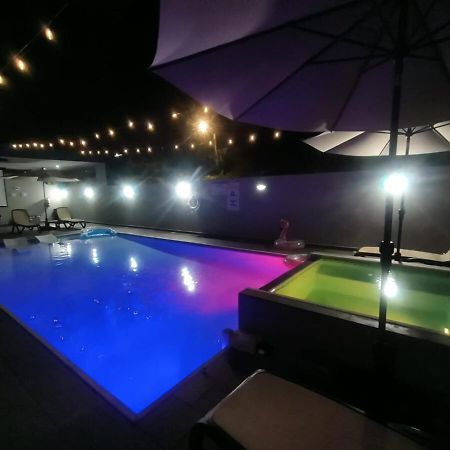 Aquaville Dorado Moderna A Studio 7 外观 照片