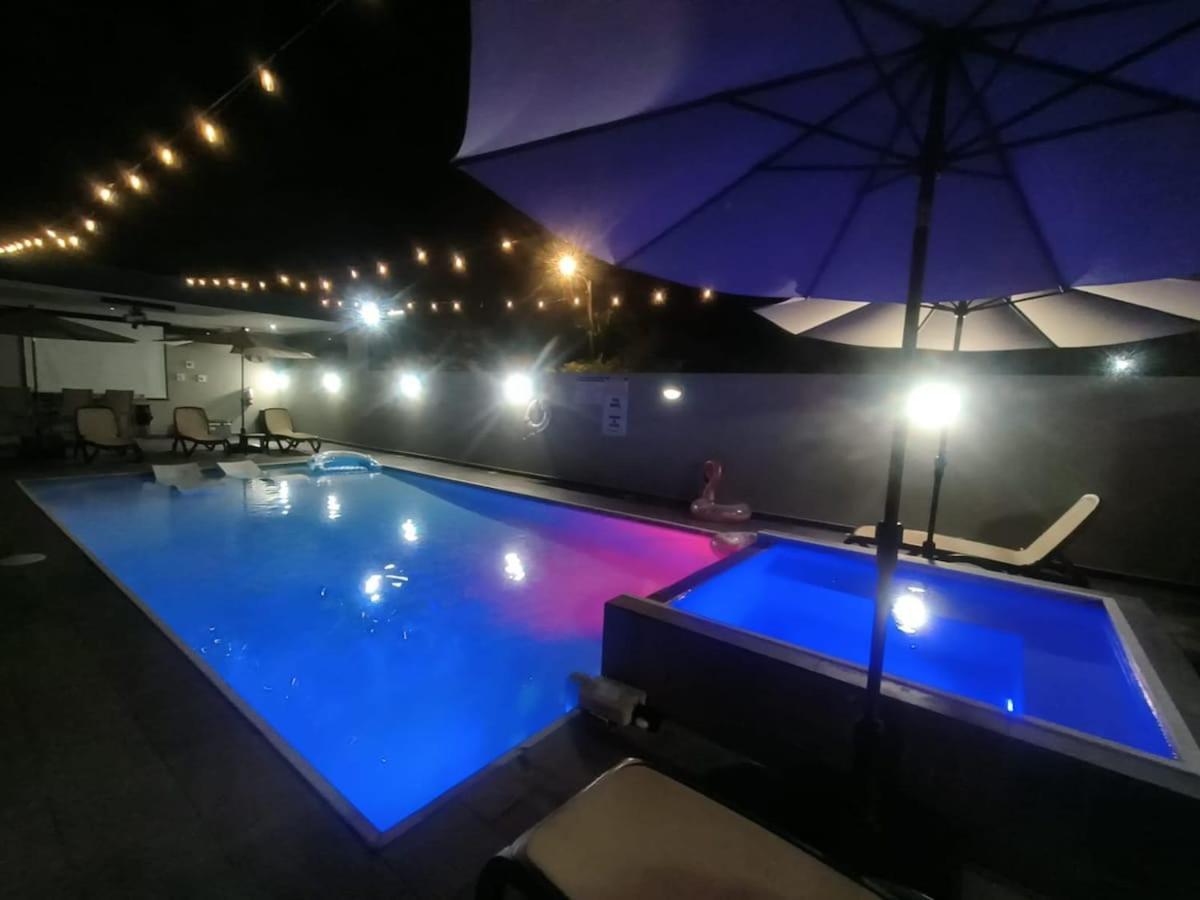 Aquaville Dorado Moderna A Studio 7 外观 照片